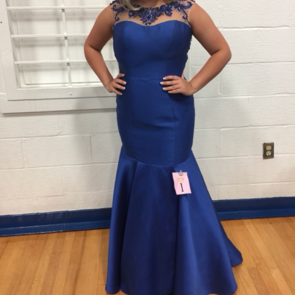 Sherri Hill gown